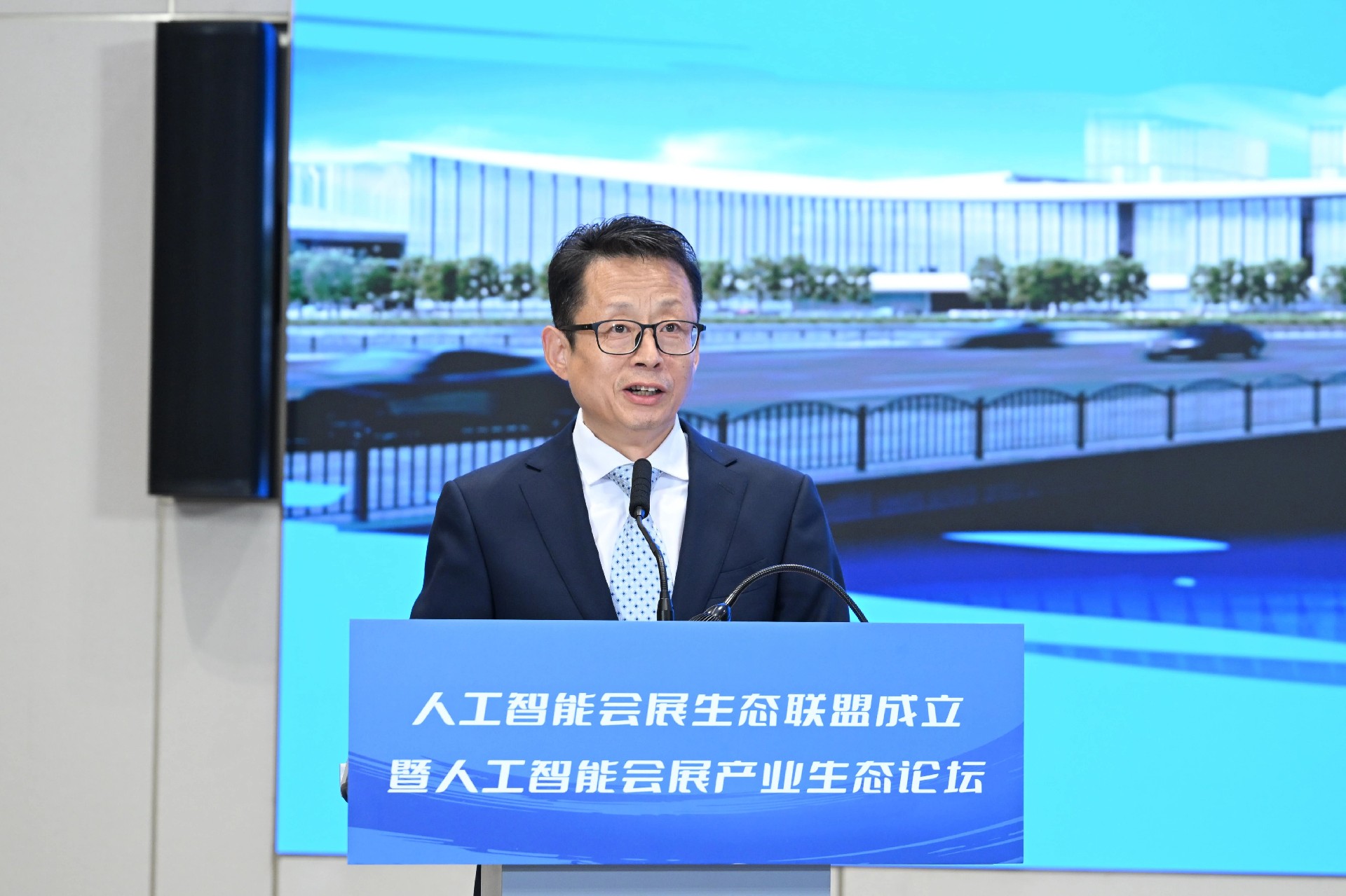 微信图片_2025-10-03_184504_603.jpg